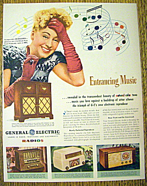 1946 General Electric Radio With Hildegarde