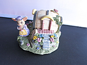 Miniature Bunny Rabbet Rain Water Barrel House Figurine