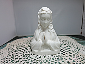 Lefton China Madonna Vigin Mary Blessed Mother Figurine 5.5 Inch