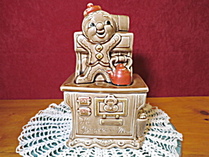 Vintage The Gingerbread Man On Stove Cookie Jar Japan