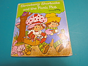 Strawberry Shortcake Pop Up Book 1982