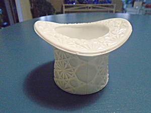 Fenton White Milk Glass Daisy Hat Vase