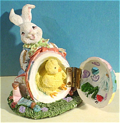 Resin Easter Bunny Rabbit With Opening Egg