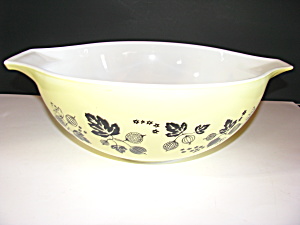Vintage Pyrex Gooseberry 444 Cinderella Bowl