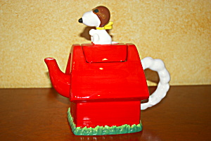 Snoopy Ace Teapot