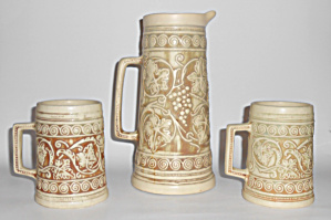 Weller Pottery Ivory Grape Tankard & Pair Mugs