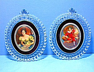 Picture 2 Frames Glass With Velvet Mount Cameo