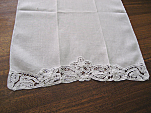 Lace Edge Table Scarf