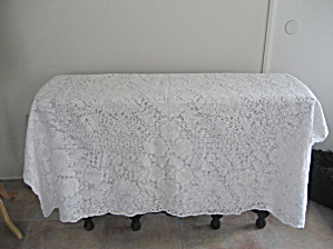 Large Quaker Lace Table Cloth