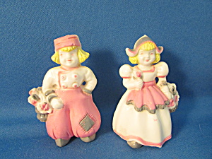 Plastic Dutch Boy And Girl Salt And Pepper Shakers