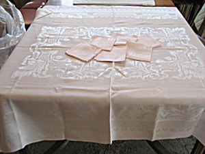 Pink Linen Table Cloth And Napkins