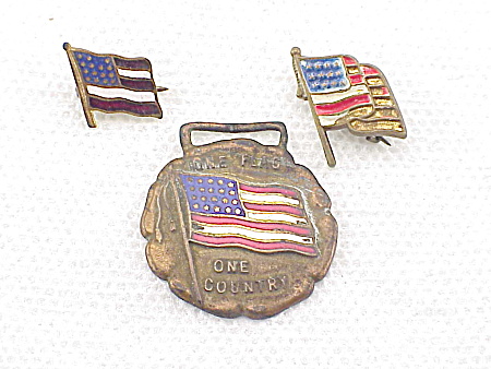 Vintage United States Us Flag Watch Fob And 2 Lapel Pins With Enamel