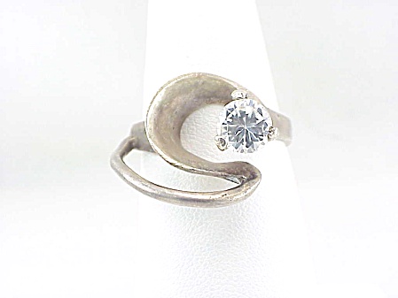 Modernistic Signed Taxco Mexico Sterling Silver Cubic Zirconia Ring